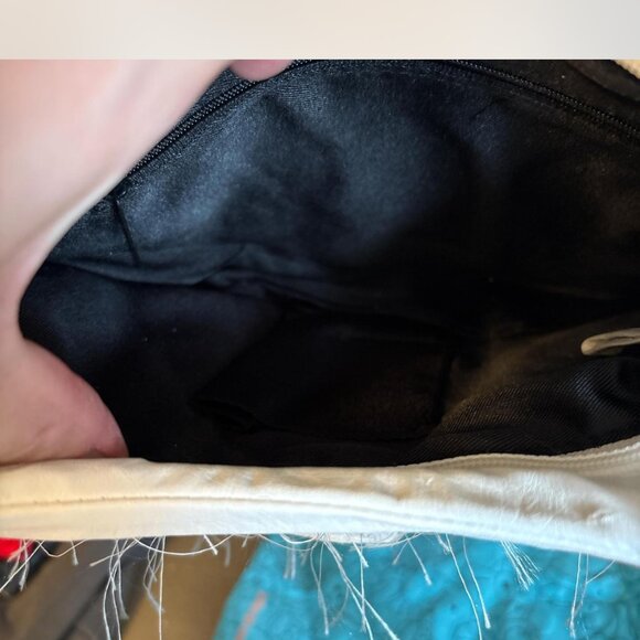 WHITE RUFFLE SHOULER BAG - Picture 4 of 4